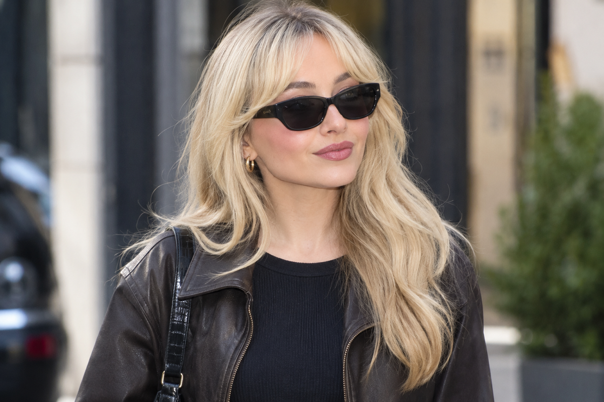 Sabrina Carpenter Age, Net Worth, Height, Family and Bio