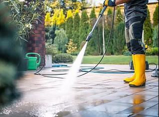 	Safe and Sustainable Exterior Grime Removal in Wilmington, NC: A Local Guide