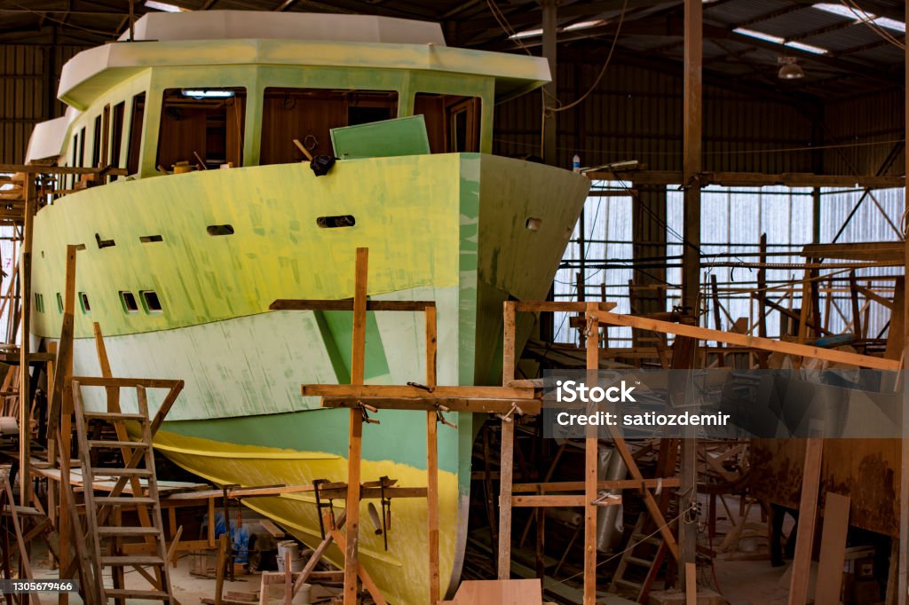 	How Australian Boat Builders Adapt Designs for Local Waters
