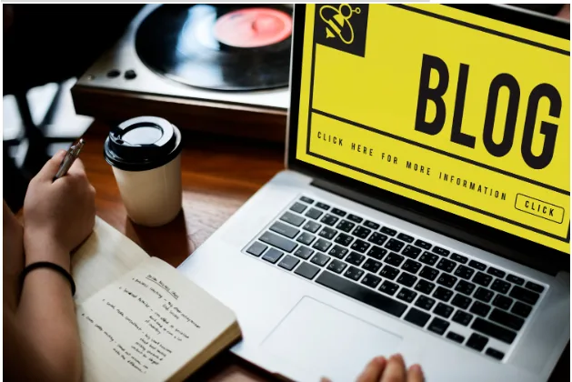 How to Create a Marketing Blog That Attracts Readers?